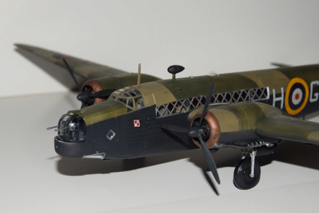 Vickers Wellington Mk.1C - Trumpeter 1/72 Welli112