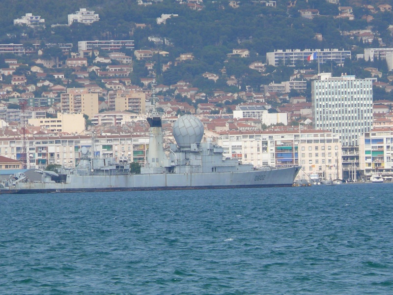 BATEAUX MILITAIRES Batea332