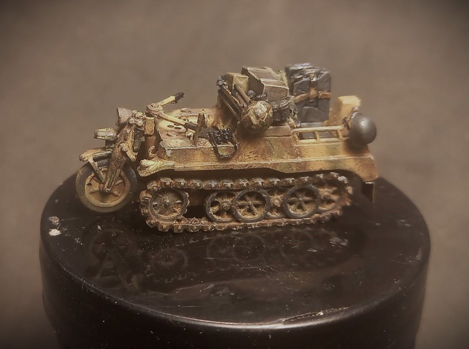 [Academy] NSU sd.kfz 2 "Kettenkraftrad" - FINI - Page 2 10-411