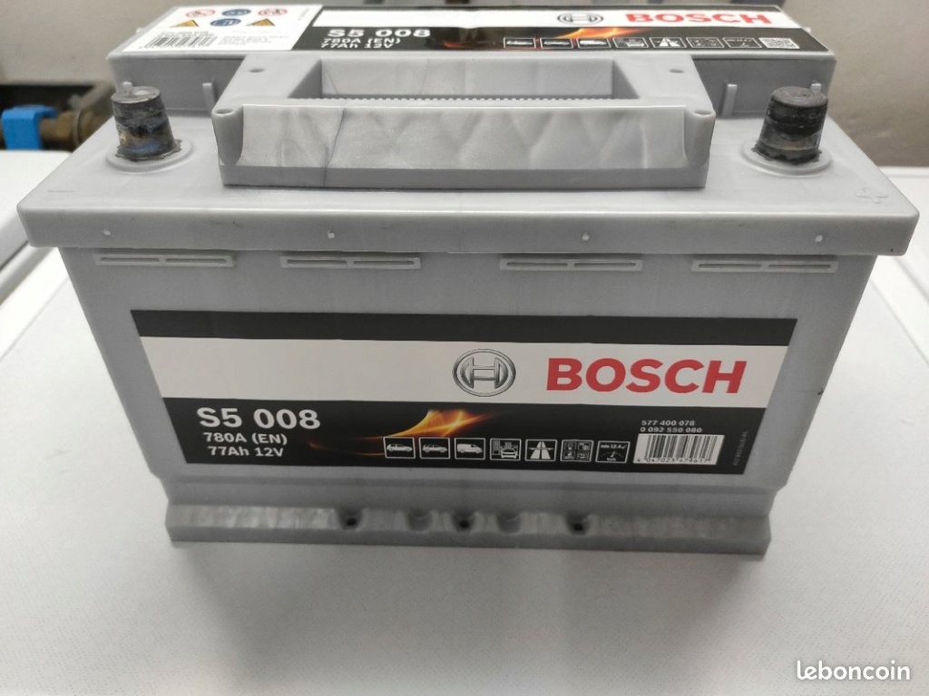 Batterie BOSCH 12V S5 008 780A 77Ah neuve 0236