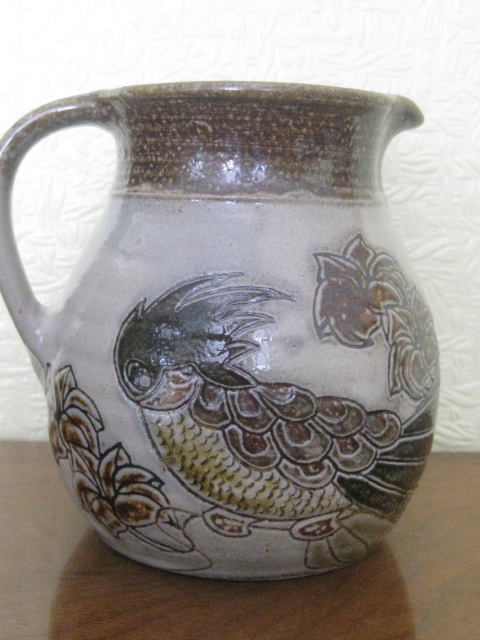 Small Jug With Incised Exotic Birds, Michael Mosse  Img_0611