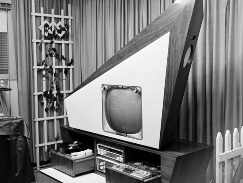 Téloches.... Vintage televisions - 1940s 1950s and 1960s tv - Page 2 Tumbl339