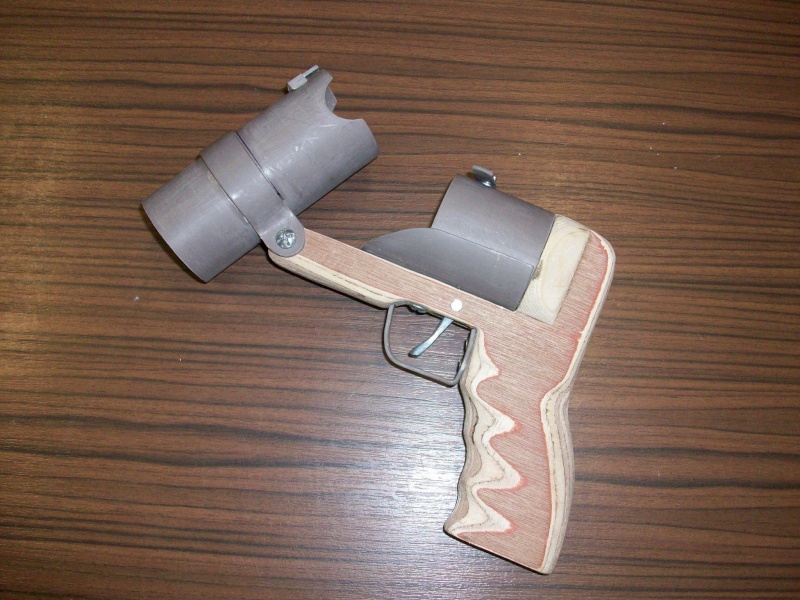 Pistolet lance grenade by Mat79 100_0713