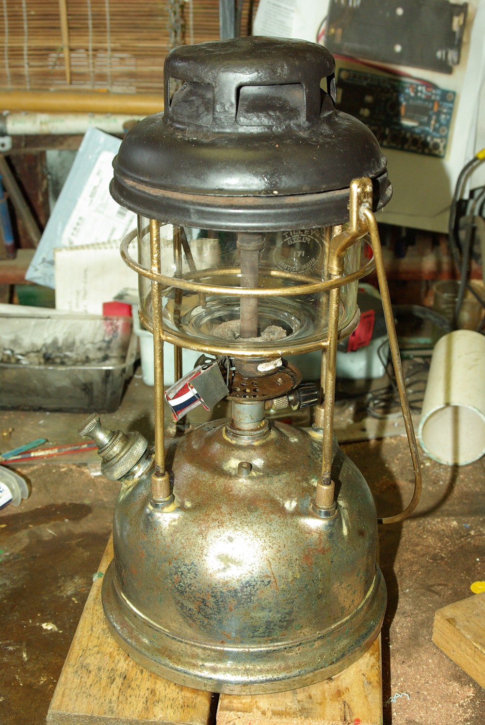 Tilley kerosene pressure lamp Tilley10