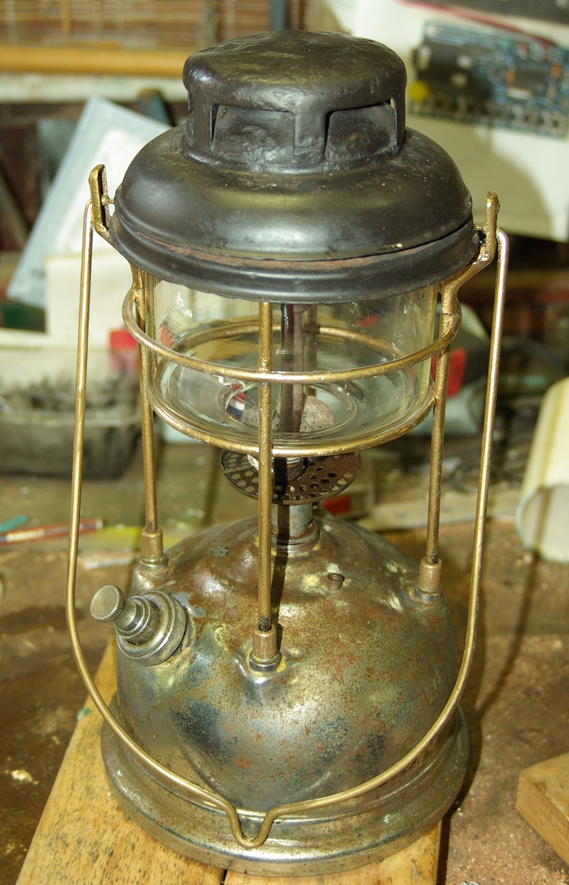 Tilley kerosene pressure lamp Tilley11