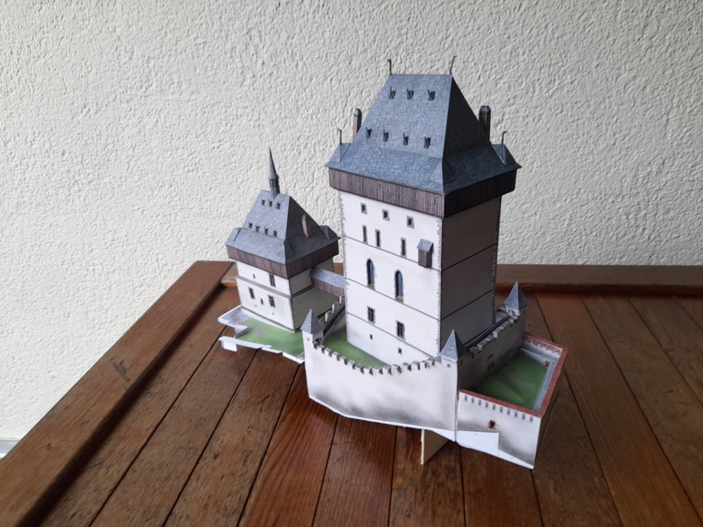 Burg Karlstein 1:200 (Milan Bartos) geb.von Henning - Seite 2 20201073