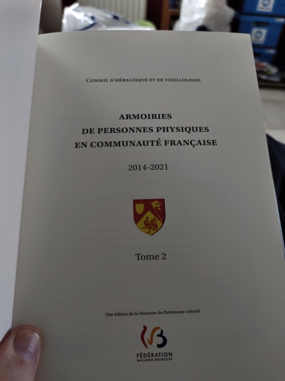 second tome de l'Armorial de la communauté française de Belgique  Img_2010