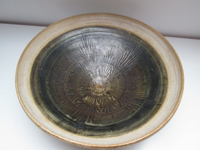 STUDIO POTTERY BOWL CM or MC mark in octagon, MICHAEL CARDEW? Img_7916