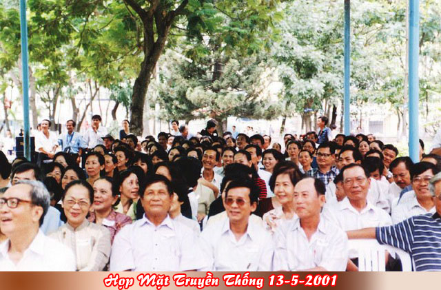 Họp Mặt Cựu Học Sinh Mạc Đĩnh Chi Ngày 13-5-2001 - Công Viên Phú Lâm-Phần 2 Hop20043