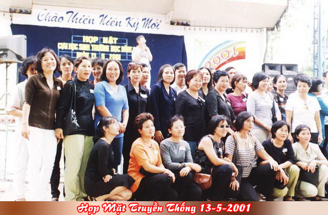 Họp Mặt Cựu Học Sinh Mạc Đĩnh Chi Ngày 13-5-2001 - Công Viên Phú Lâm-Phần 2 Hop20051