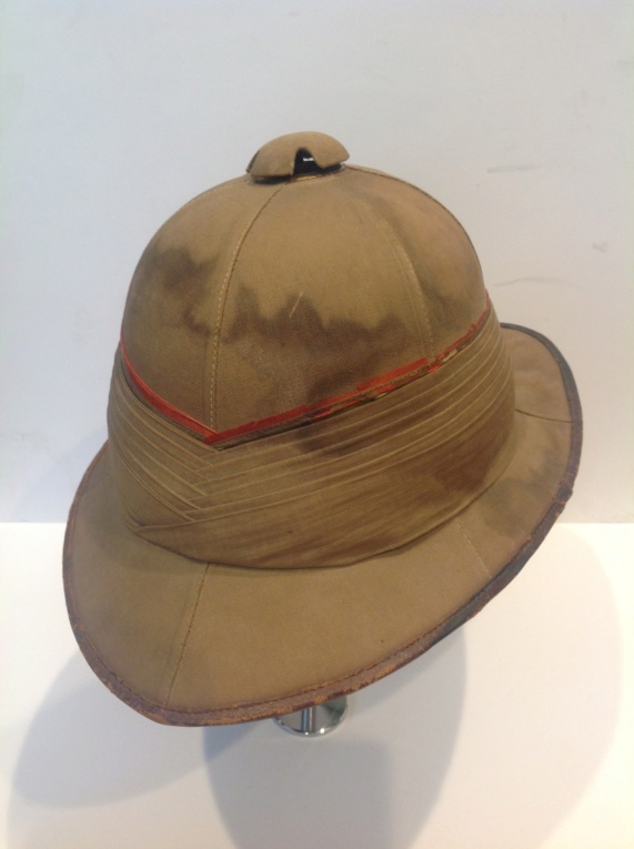 Canadian V.R.C.. foreign service/ pith helmet Img_1112