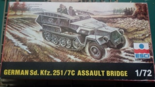 Sd.Kfz. 251 :7 - Esci - 1/72 11-06-13