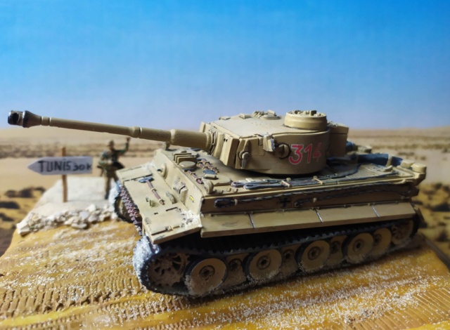 Pz.KpfW. VI  Tigre  Ausf E ---  4D-Model   --  1/70 Img_2106