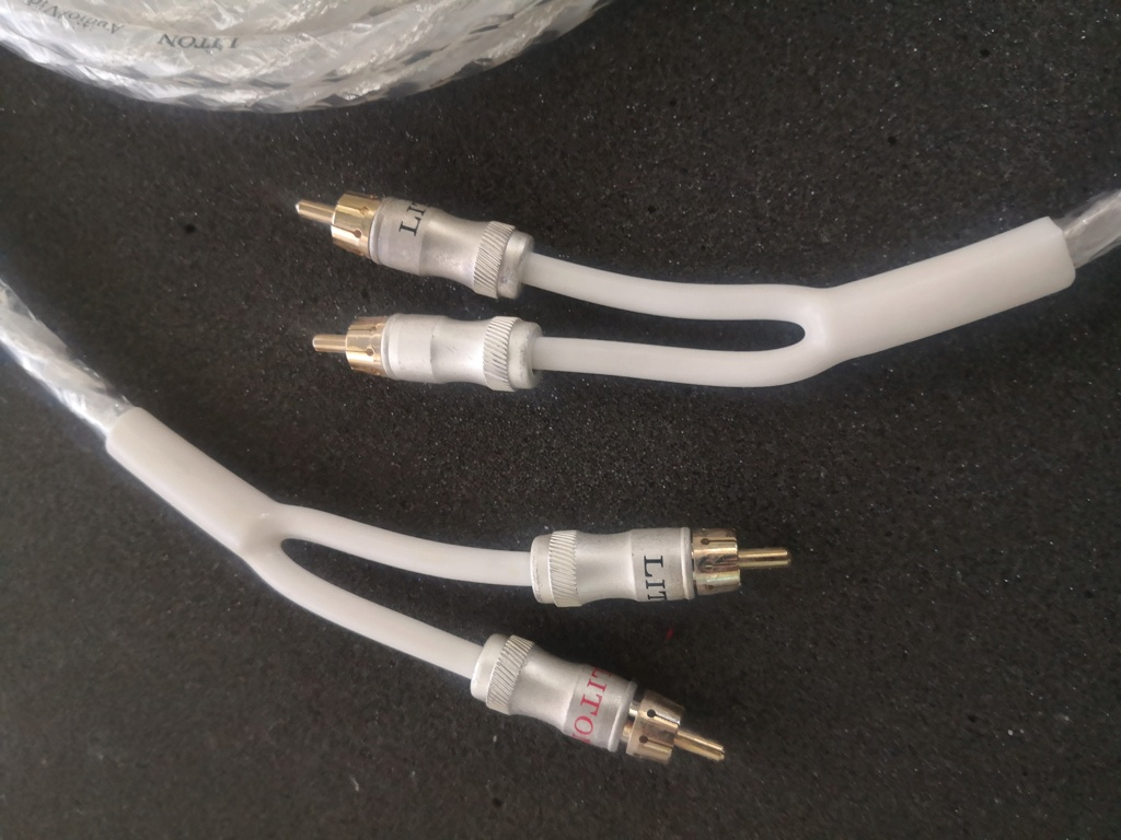 Liton audio/video cable with silver designed USA (RCA To RCA Interconnect 5M)  Liton_11