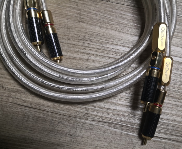 QED Signature Series RCA Cable (Sold) Qed_si12