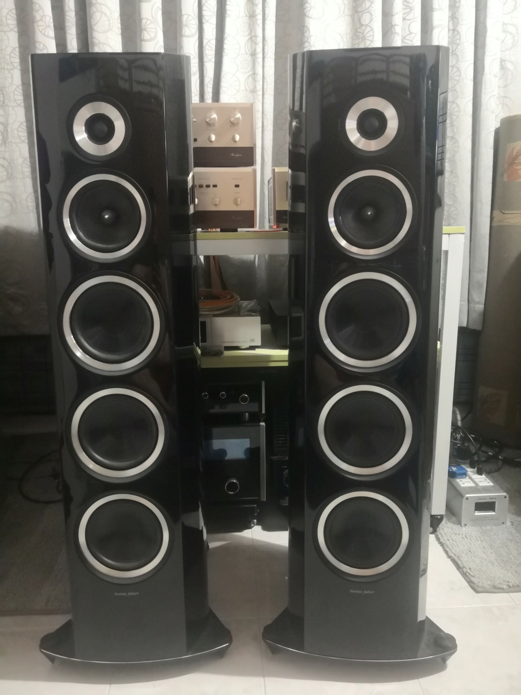 Sonus Faber Venere Signature Floorstanding Loudspeakers Sonus_14