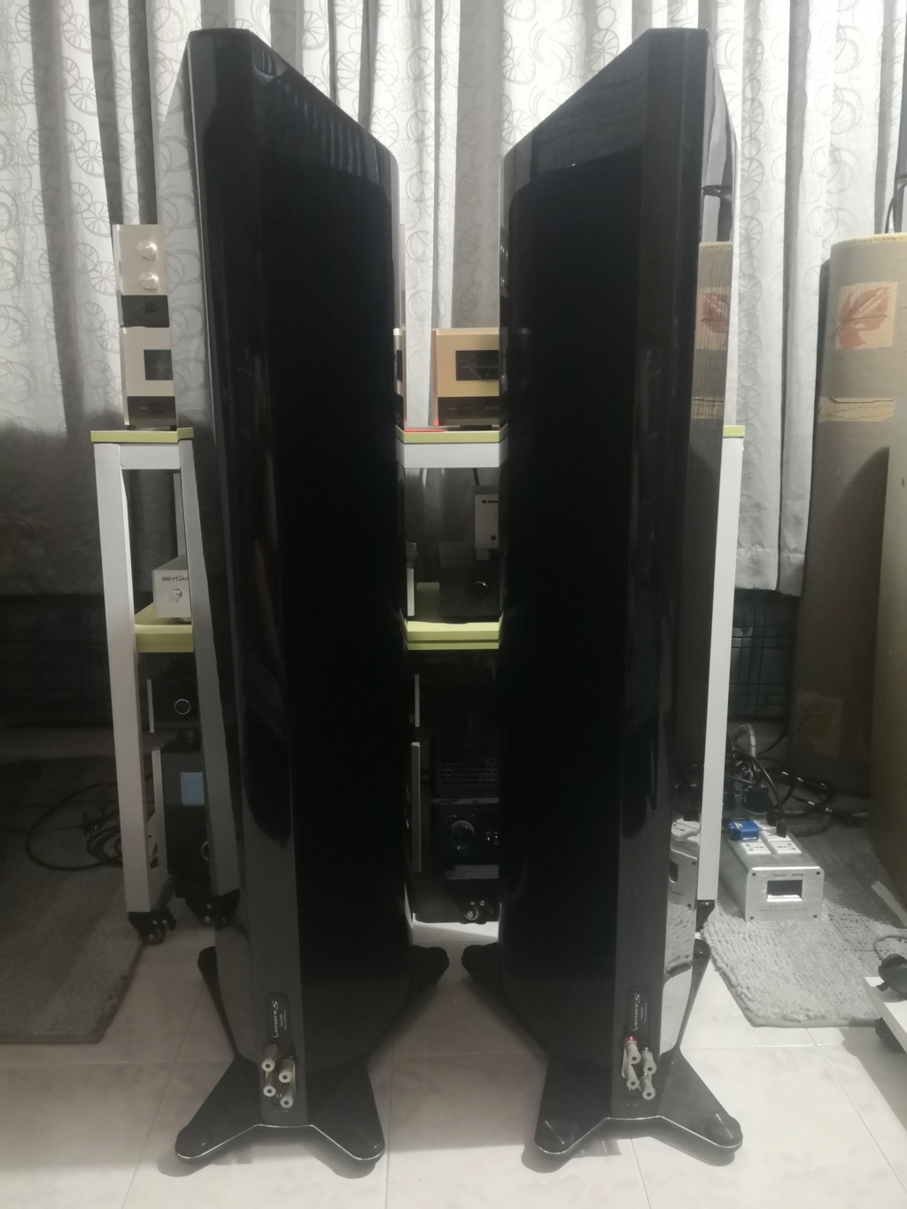 Sonus Faber Venere Signature Floorstanding Loudspeakers Sonus_16