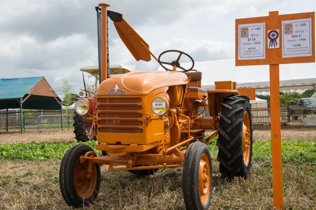 Les 100 ans du tracteur RENAULT en photo... - Page 15 2018_011