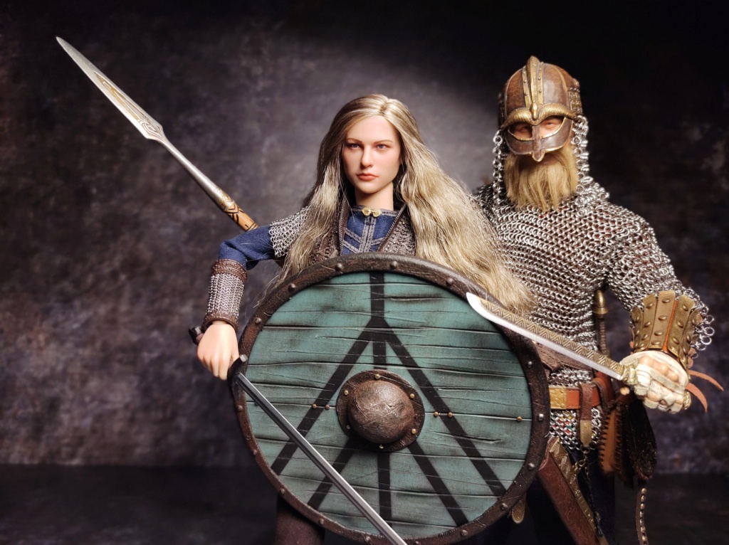 NEW PRODUCT: COOMODEL - Legend of the Empire-Viking Conqueror-Warrior, Berserker, Lord#EL001/EL002/EL003 - Page 3 Img_2064