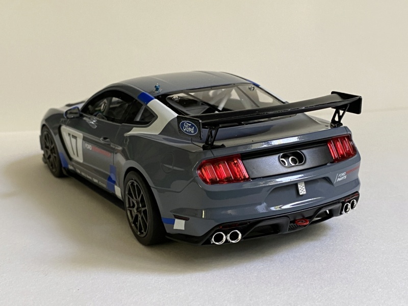 FORD MUSTANG GT4 suite Img_6311