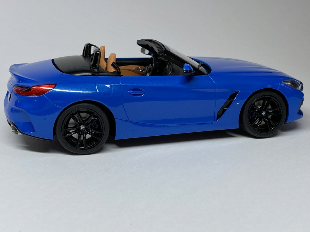 BMW Z4 M40i 1/24 DE CHEZ MENG Img_9249