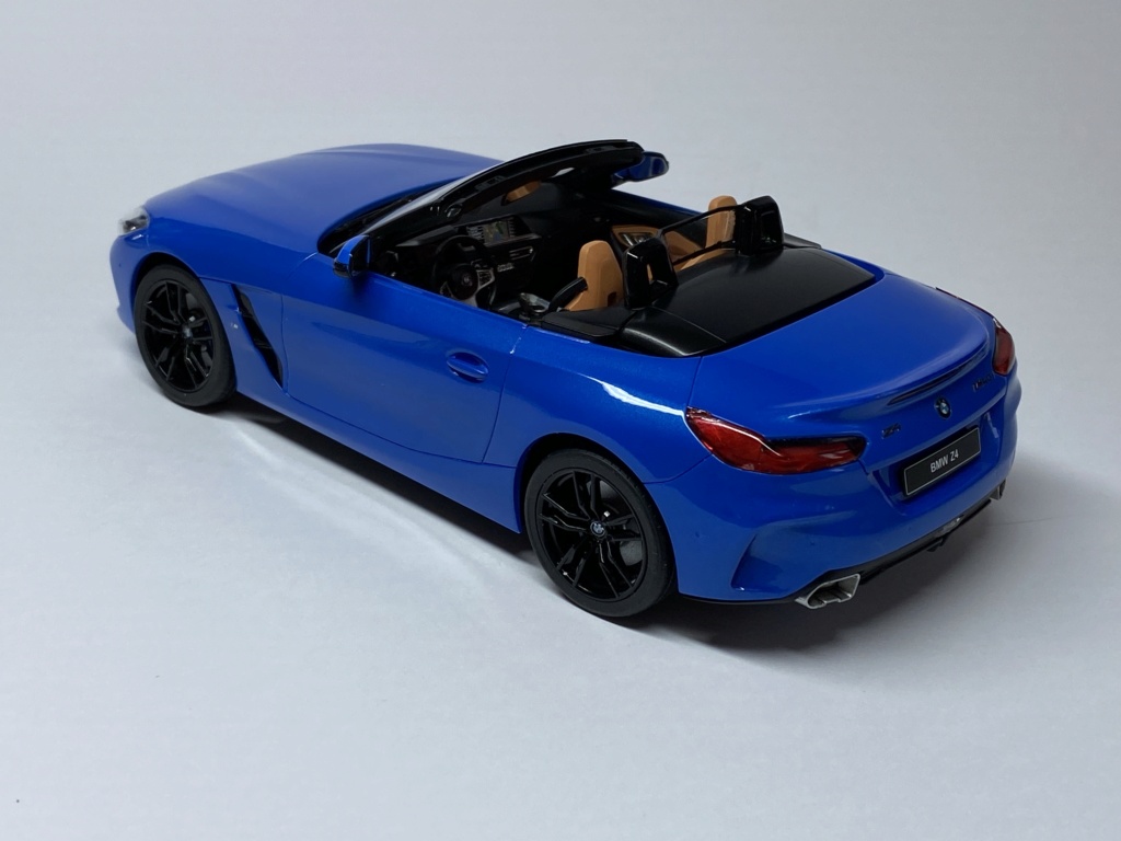 BMW Z4 M40i 1/24 DE CHEZ MENG Img_9250