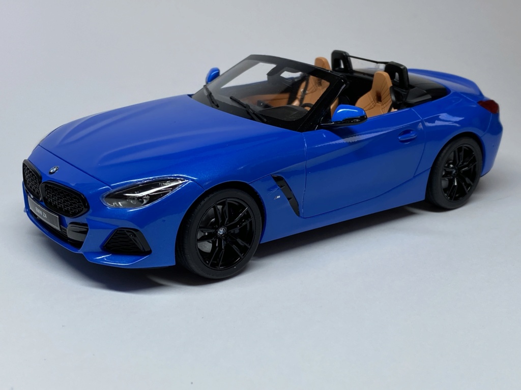 * 1/24 BMW Z4 M40i              Meng - Page 2 Img_9257