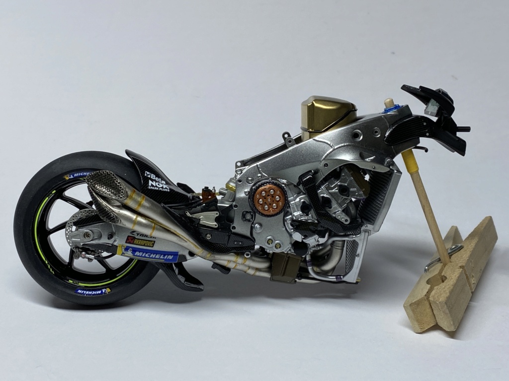 [ Tamiya ] Kawasaki ZX RR Randy de Puniet Img_9464