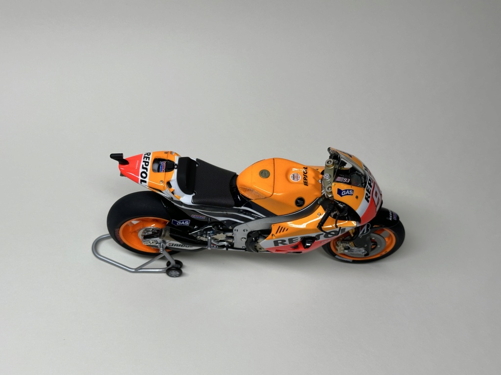 HONDA RC213V REPSOL - Page 4 Img_9911