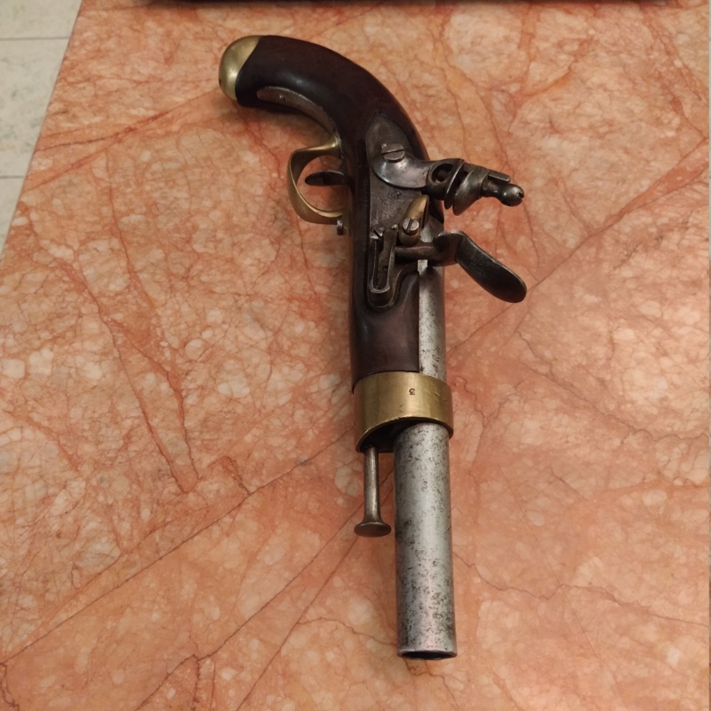 Identification pistolet cavalerie Manufacture impériale de St Etienne 1810 Img_2048