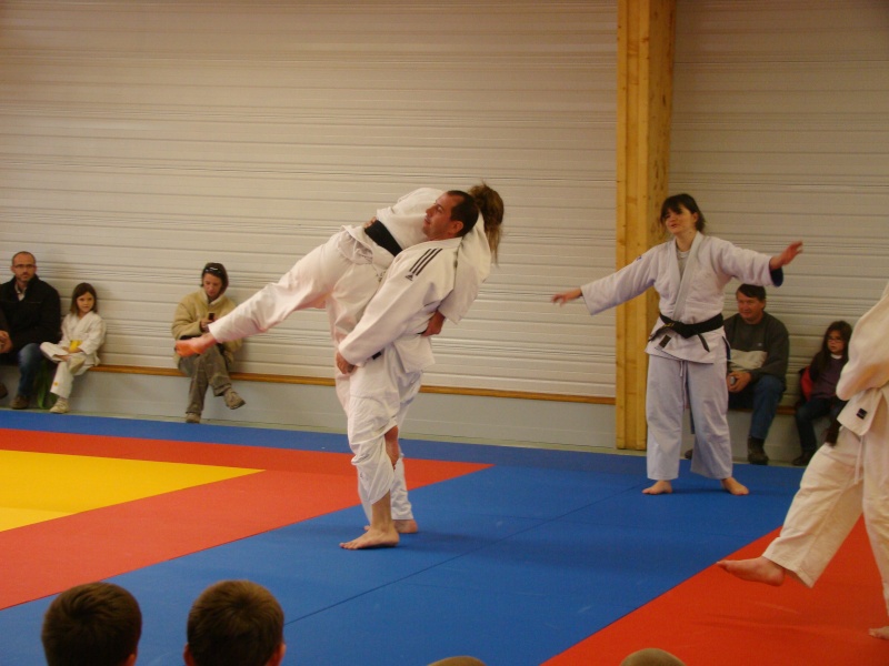 un de mes sport et celui de mon fils  le judo - Page 4 11910