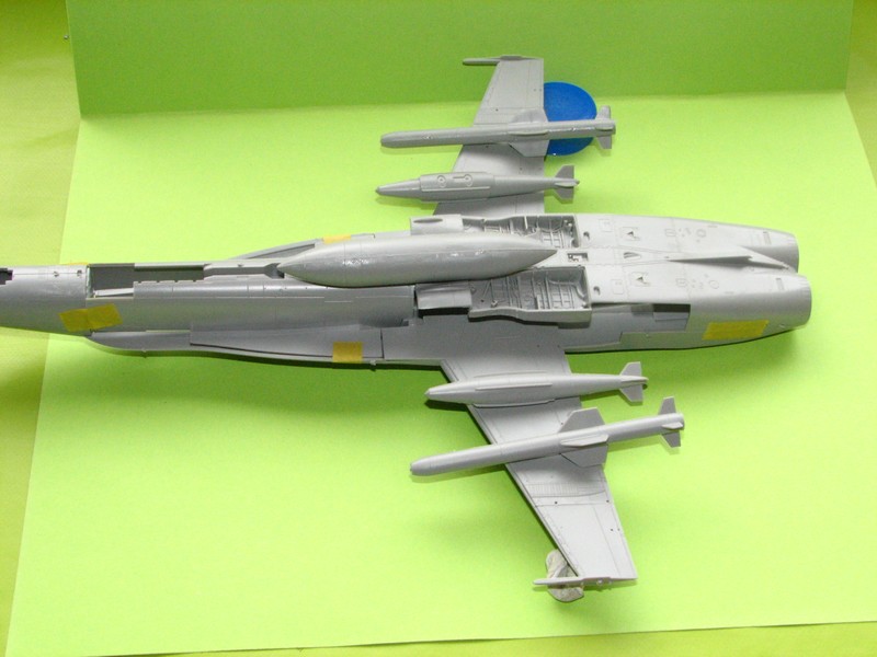 [Hobby Boss] 1/48 - McDonnell-Douglas F/A-18C Hornet  Photo211