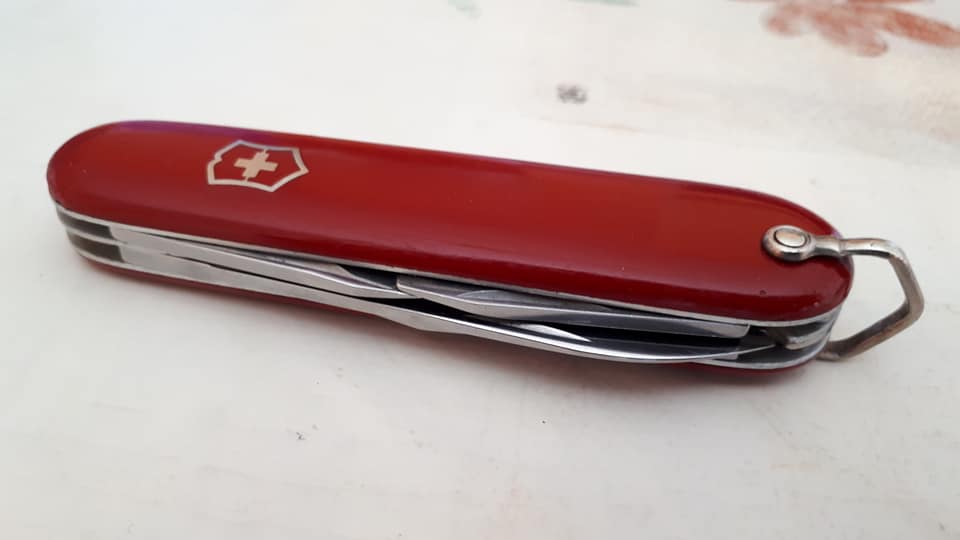 Mes 91mm rouge et ALOX 93 mm ( Victorinox ) -- ( Philippe ) 36447610