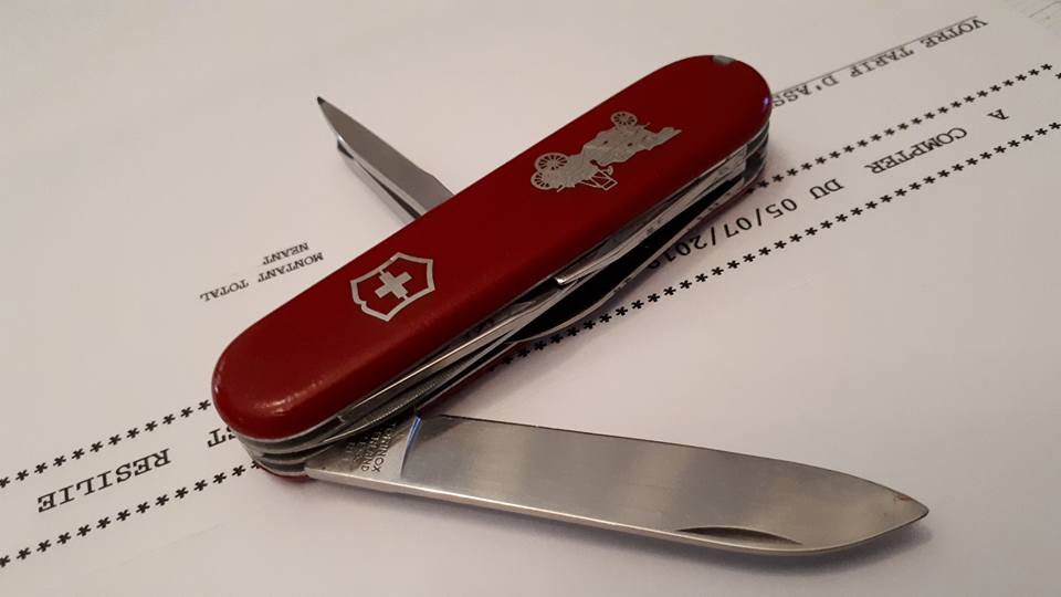 Mes 91mm rouge et ALOX 93 mm ( Victorinox ) -- ( Philippe ) 37815010