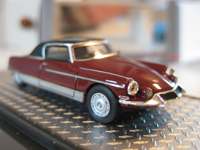 Les Citroën DS au 1/87 1_07410