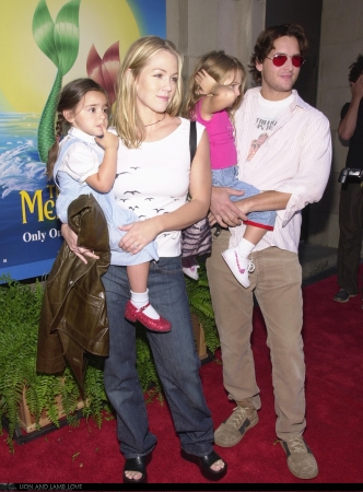 2000 : PREMIERE OF "THE LITTLE MERMAID 2". Norma210