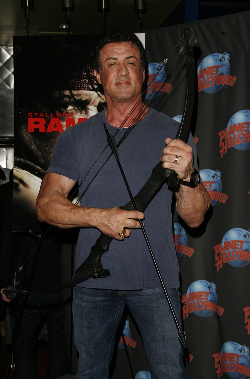 Stallone et le Planet Hollywood - Page 8 13b_1010
