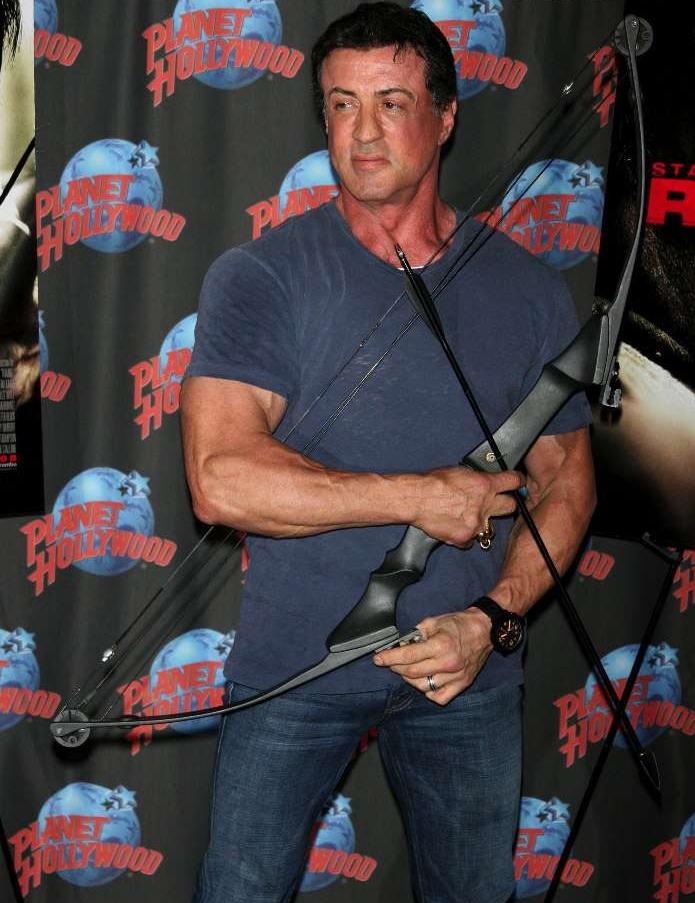 Stallone et le Planet Hollywood - Page 8 14b_1010