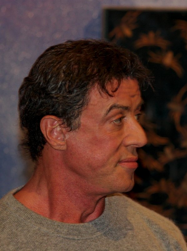 Stallone et le Planet Hollywood - Page 6 800_id16