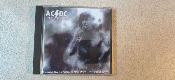 Playlist Musique (tous styles, tous supports) - Page 28 Acdc116