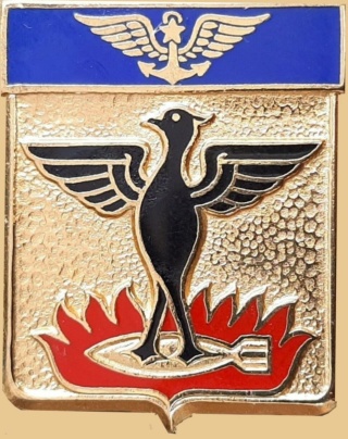 Insignes, Médailles, Attributs Affiches de Marine - Page 4 Azoron17
