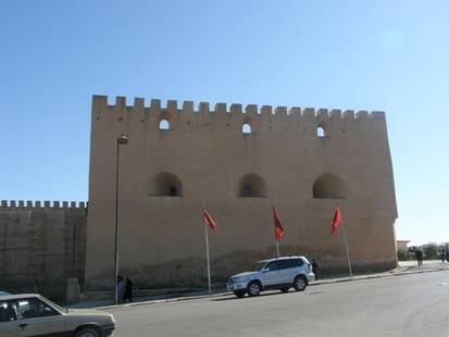 Meknès, la Ville Ancienne et les 2 Mellahs - 3 - Page 8 Borj-b10