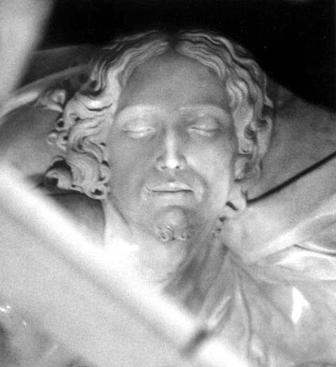 La Pieta de Michel Ange, photographiée par Robert Hupka P32_mi10