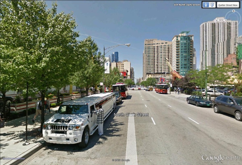 STREET VIEW : Les limousines Hummer10