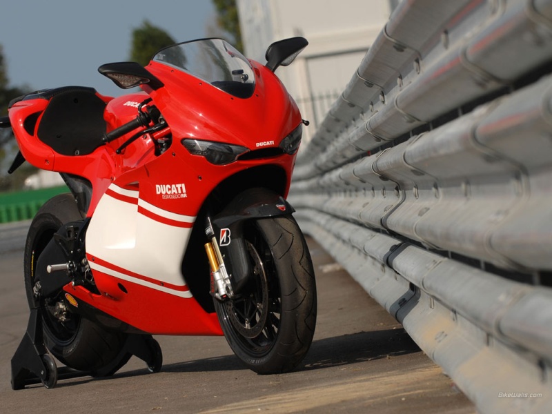 [VENDUE] Hornet 600 2007 - 4500 Euro - Page 2 Ducati10
