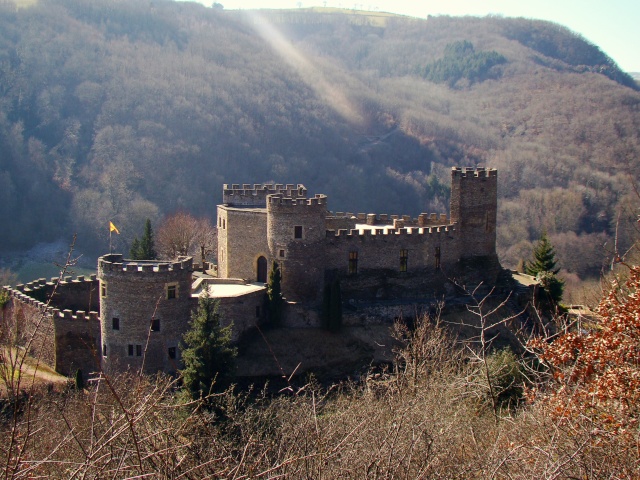 Chateau de CHOUVIGNY Promen13