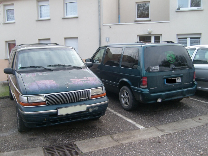 Les CHRYSLER VOYAGER des membres S7302413