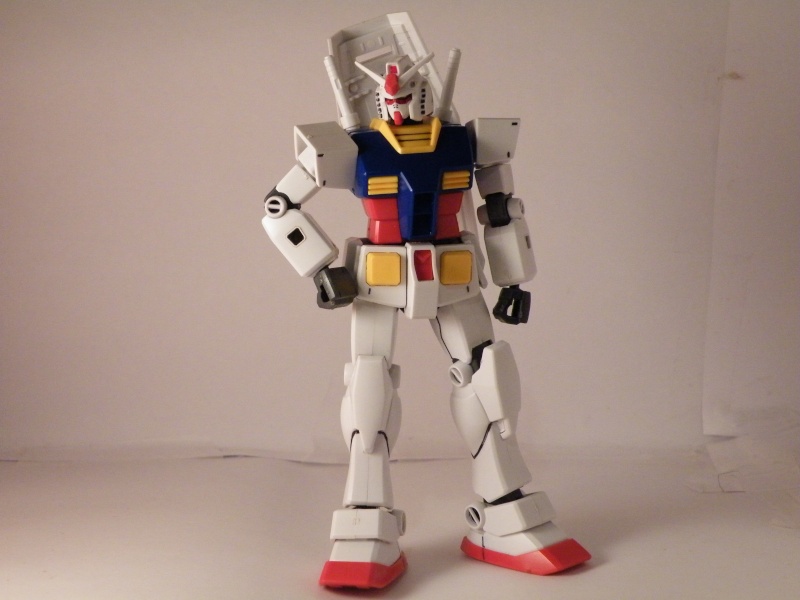 [Review] Gundam RX-78-2 HG 1/144 -Katsuhono- Dscf1825