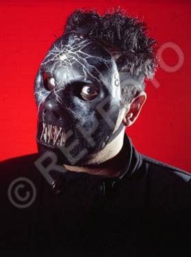Best Slipknot mask ? 00210