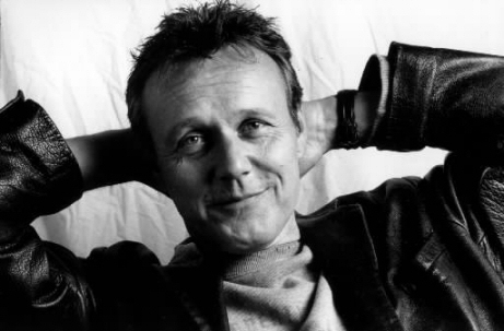 Fiche d'Anthony Stewart Head 00210